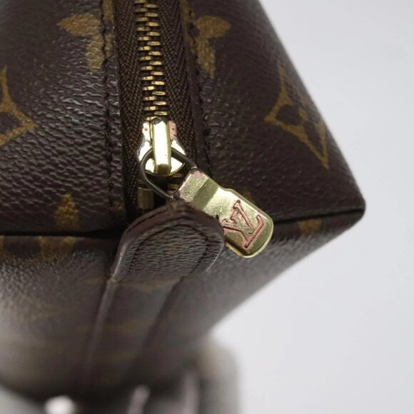 LOUIS VUITTON Monogram Trousse Demi Ronde Cosmetic Pouch M47520 LV Auth 113338 - Picture 9 of 16